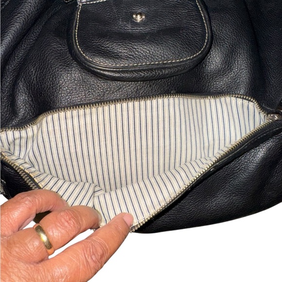 Marc by Marc Jacobs Black Pebble Leather Shoulder Bag - Picture 10 of 16